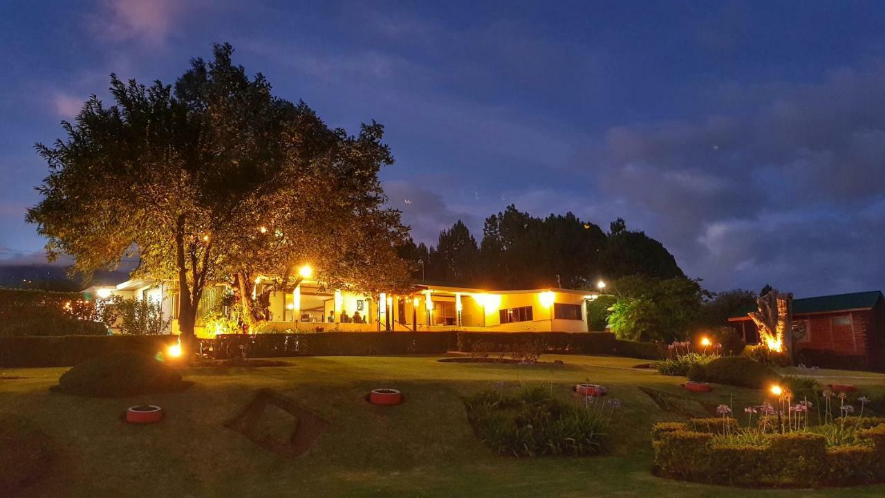 Grandpas Hotel & Restaurante Cartago Exterior photo